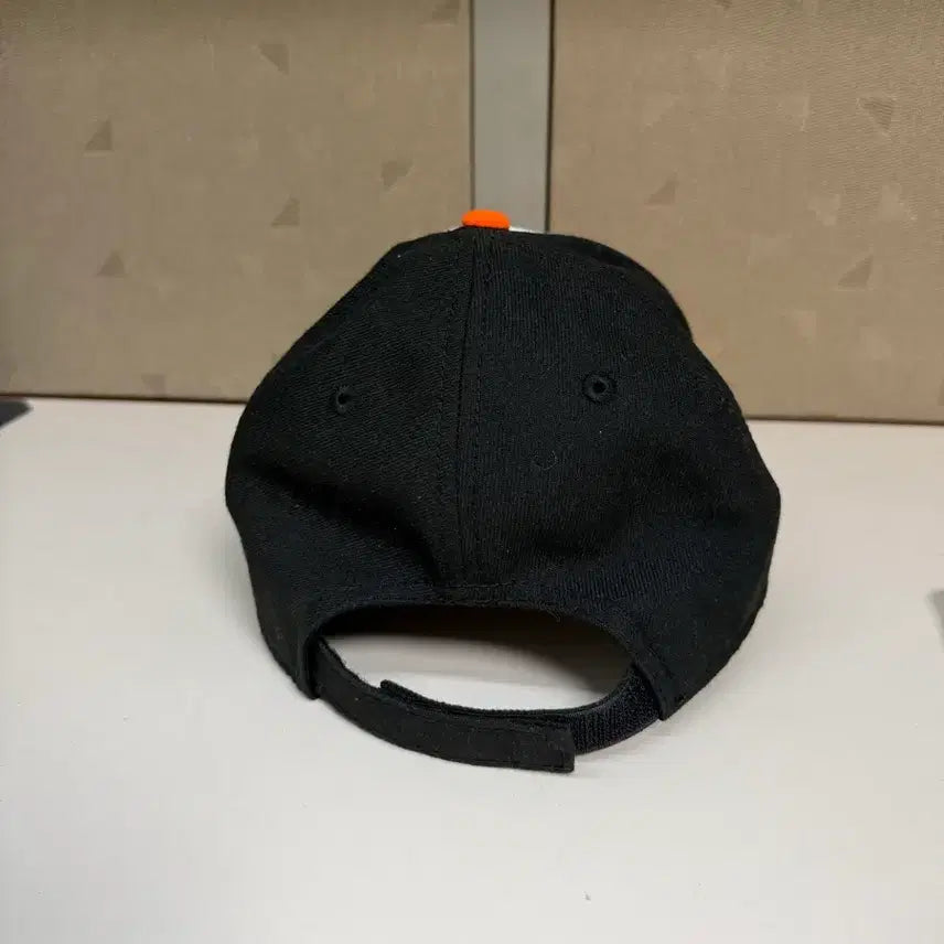 [BUNJANG] New Era Character Embroidered Cap / 뉴에라 모자