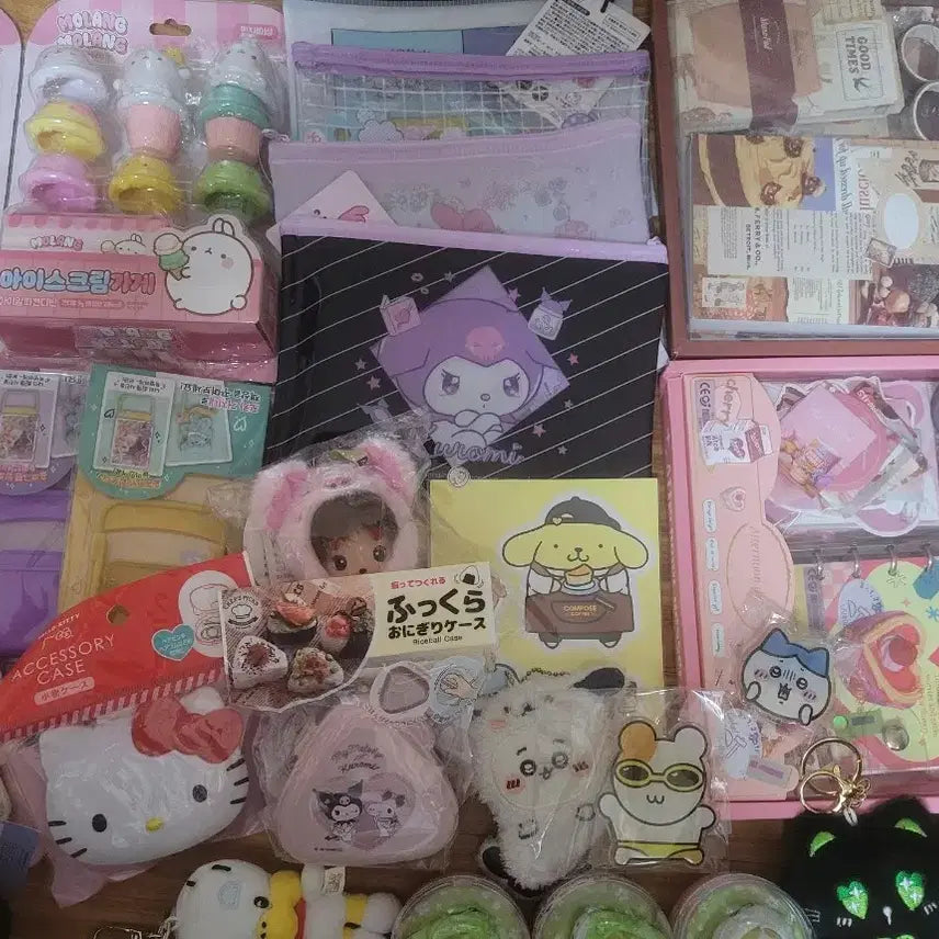 [BUNJANG] Sanrio, Chiikawa, Molang, Snoopy Character Goods Random Box / 산리오 치이카와 몰랑이 스누피 등 소품 랜박