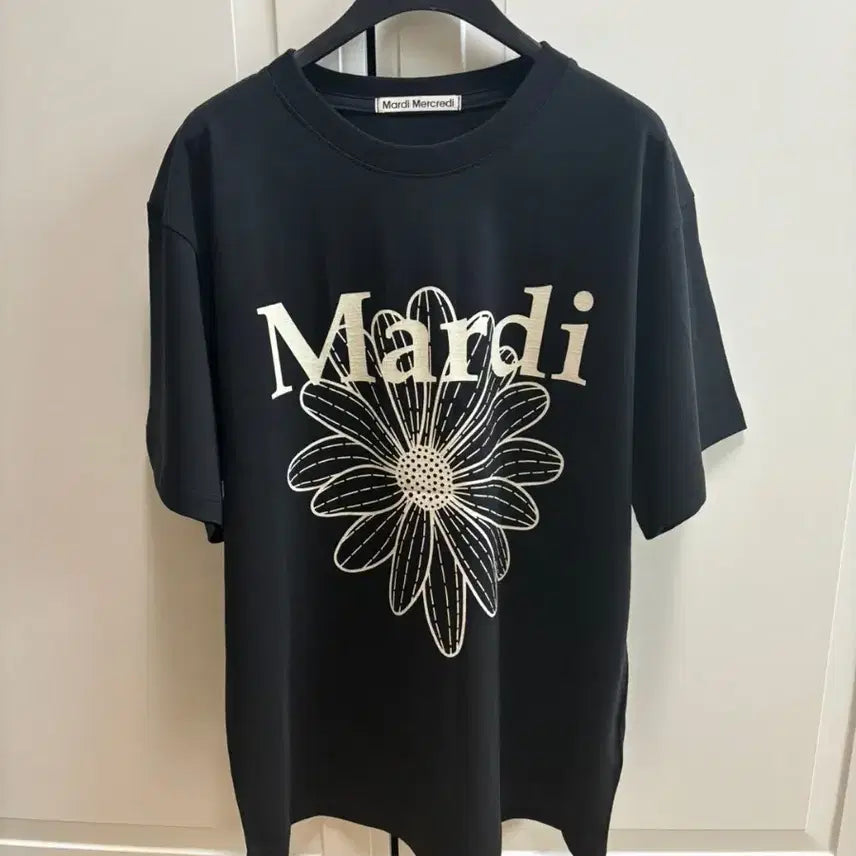 [BUNJANG] Mardi Mercredi Short Sleeve T-Shirt Black/Ivory / 마르디 메크르디 반팔티셔츠  검정의 아이보리