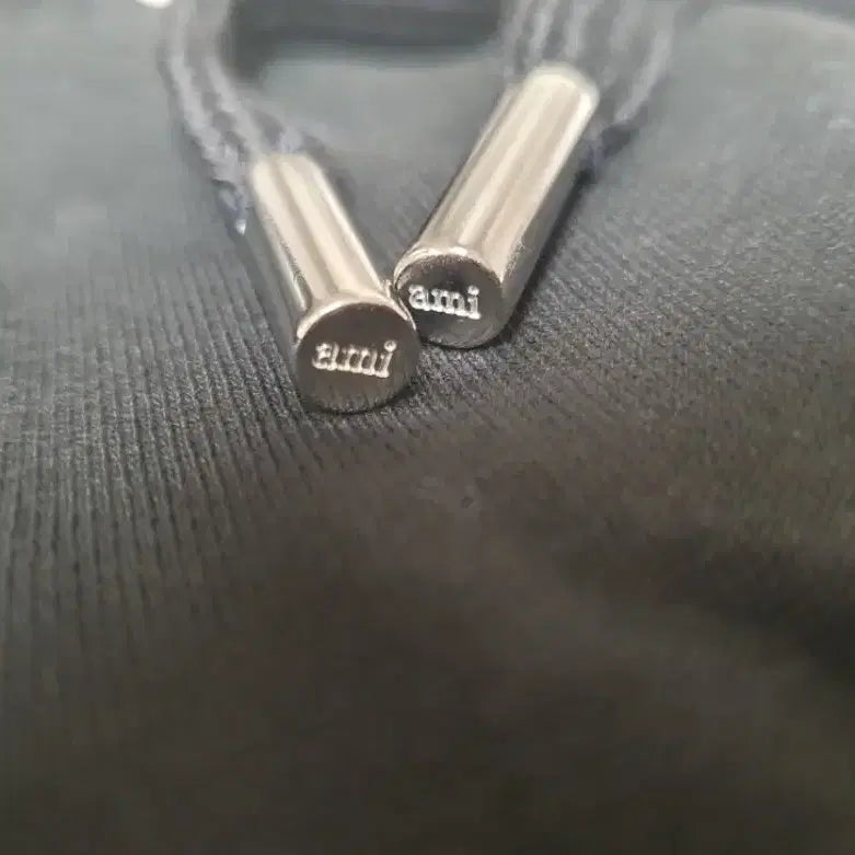 [BUNJANG] AMI Paris Small Heart Logo Sweatpants / 아미 스몰 하트 로고 트레이닝 바지/블랙
