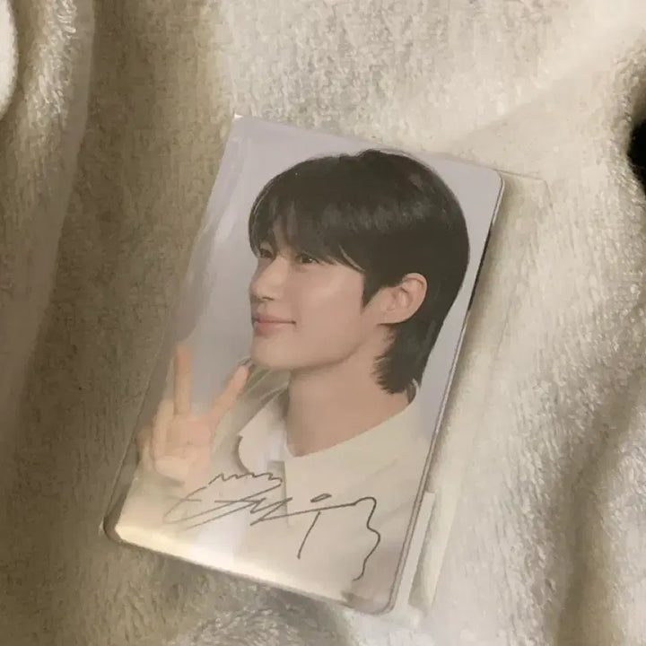 [BUNJANG] Dr.G Byun Woo Seok Photocard (Signed) / 미개봉새상품) 닥터지 변우석 포카 변우석포토카드