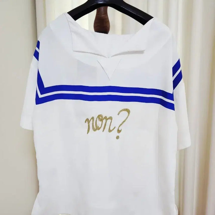 [BUNJANG] Lucky Chouette Sailor Collar Embroidered Blouse T-Shirt / 럭키슈에뜨 세일러 카라 자수 블라우스 티셔츠 (36)
