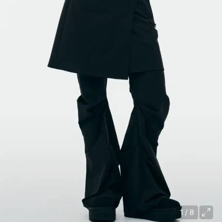 [BUNJANG] Tuuomio Black Skirt Layered Pants / 뚜오미오 블랙 스커트 레이어드 팬츠