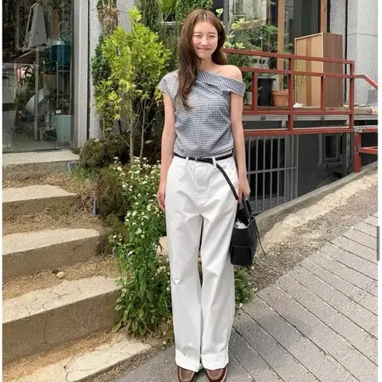 [BUNJANG] Frilly White Pants (Size S) / 프릴리 화이트 팬츠 S 새상품