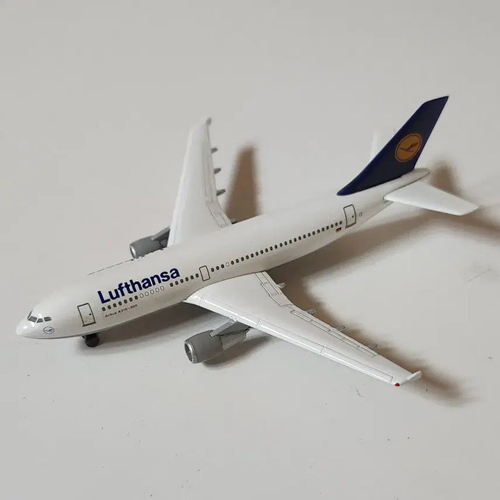 [BUNJANG] Lufthansa A310-300 Aircraft Model 1:500 Scale / 루프트한자 A310-300 항공기 모형