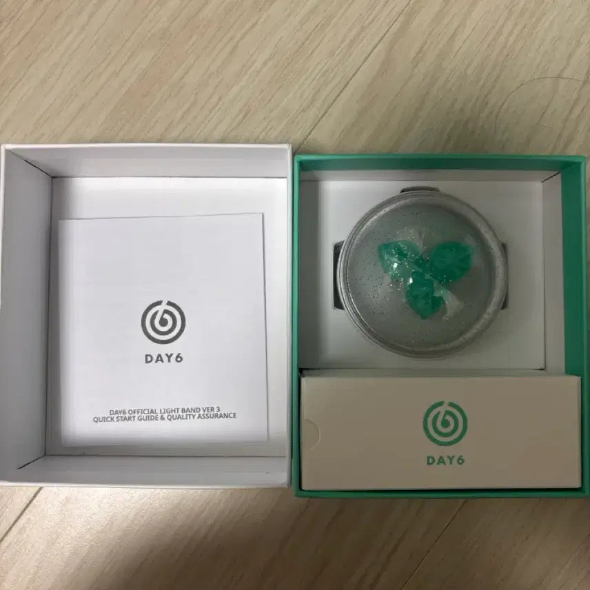 [BUNJANG] DAY6 Official Lightstick Version 3 / DAY6 데이식스 응원봉 버전3