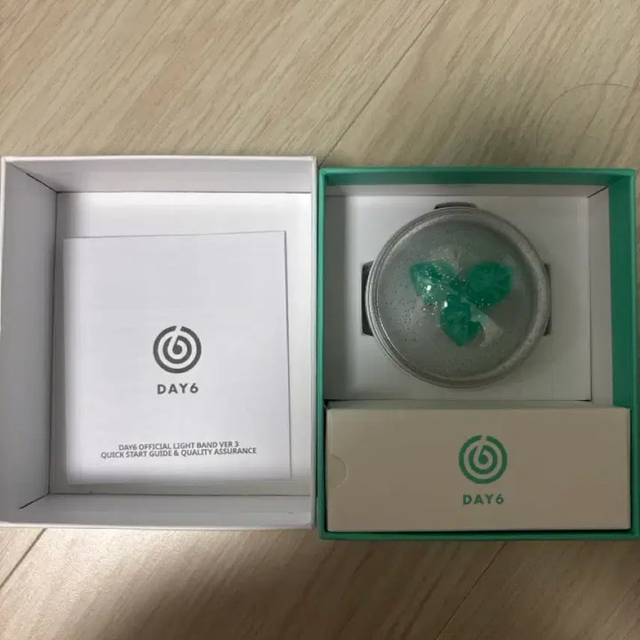 [BUNJANG] DAY6 Official Lightstick Version 3 / DAY6 데이식스 응원봉 버전3