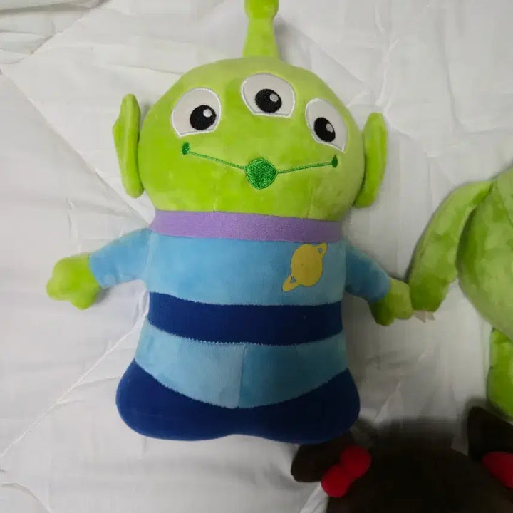 [BUNJANG] Monsters, Inc. Toy Story Alien Large Plush Toy 30cm / 몬스터 주식회사 토이스토리 외계인 도깨비인형 큰인형 대형인형 30cm