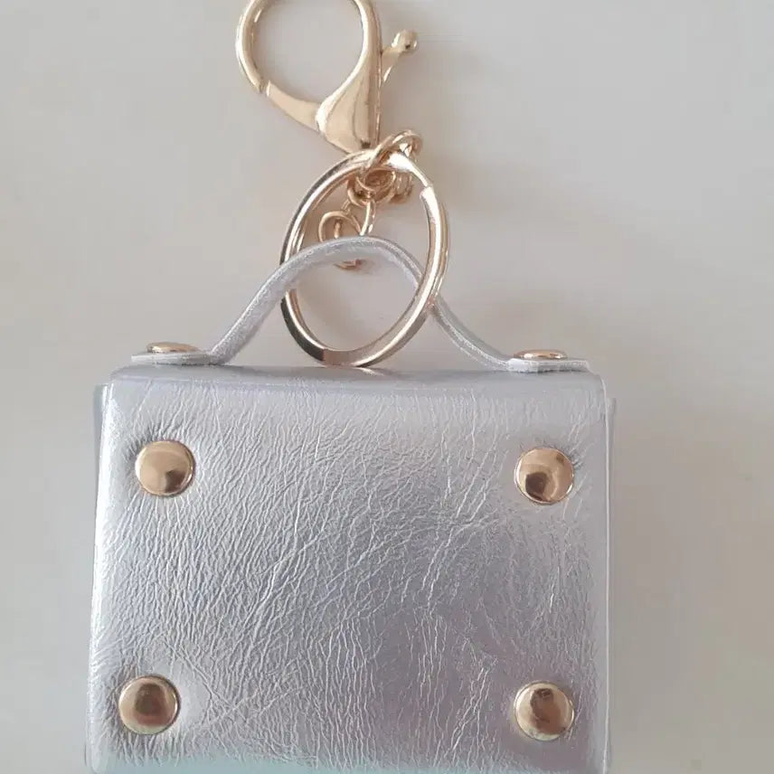 [BUNJANG] Hello Kitty Mini Silver Bag Pouch Keychain / 헬로키티 미니 은색 가방 파우치 키링