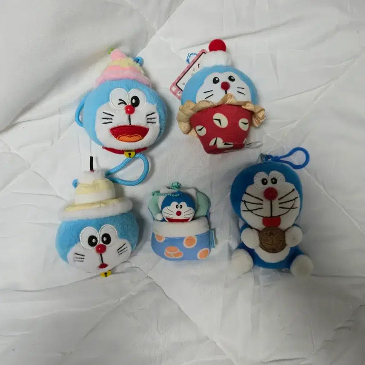 [BUNJANG] Doraemon Keychain Plush Doll / 키링 인형 뽑기인형 도라에몽 열쇠고리 고리인형 도라에몽인형