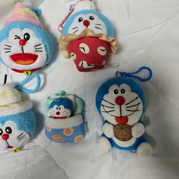 [BUNJANG] Doraemon Keychain Plush Doll / 키링 인형 뽑기인형 도라에몽 열쇠고리 고리인형 도라에몽인형