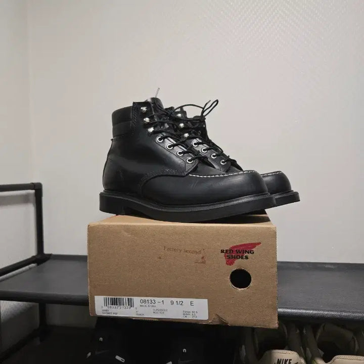[BUNJANG] Red Wing 8133 Super Sole 6-Inch Moc Toe Black Chrome Leather Boots / 레드윙 8133 슈퍼솔 6인치 목토 블랙크롬 9.5E 275