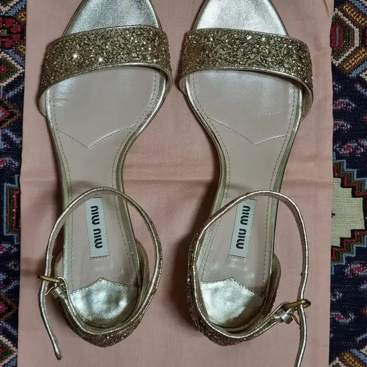 [BUNJANG] Miu Miu Gold Glitter Strap Heels - Size 37.5 (Excellent Condition) / 정품 미우미우 골드 글리터 스트랩힐 명품 샌들, 245mm (상태최상)