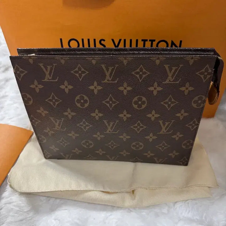 [BUNJANG] Louis Vuitton Monogram Toiletry Pouch / 정품 루이비통 토일렛 모노그램 파우치
