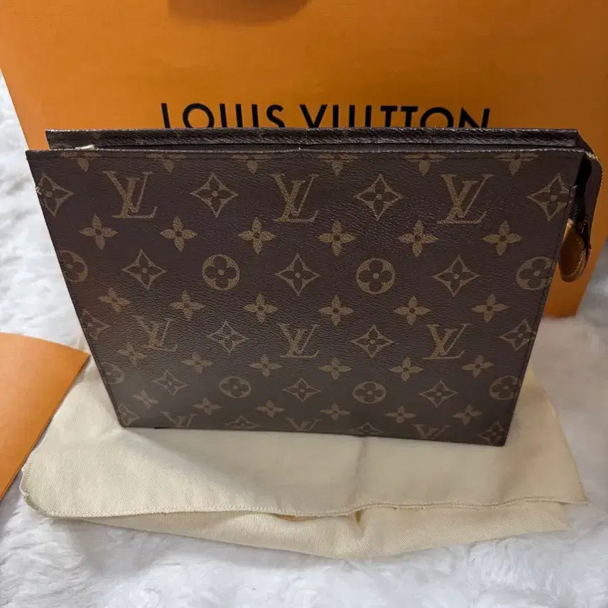 [BUNJANG] Louis Vuitton Monogram Toiletry Pouch / 정품 루이비통 토일렛 모노그램 파우치