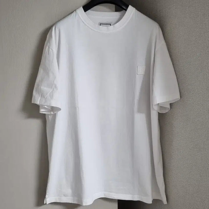 [BUNJANG] Wooyoungmi Feather White Short-Sleeve T-Shirt / 우영미 깃털 화이트 반팔