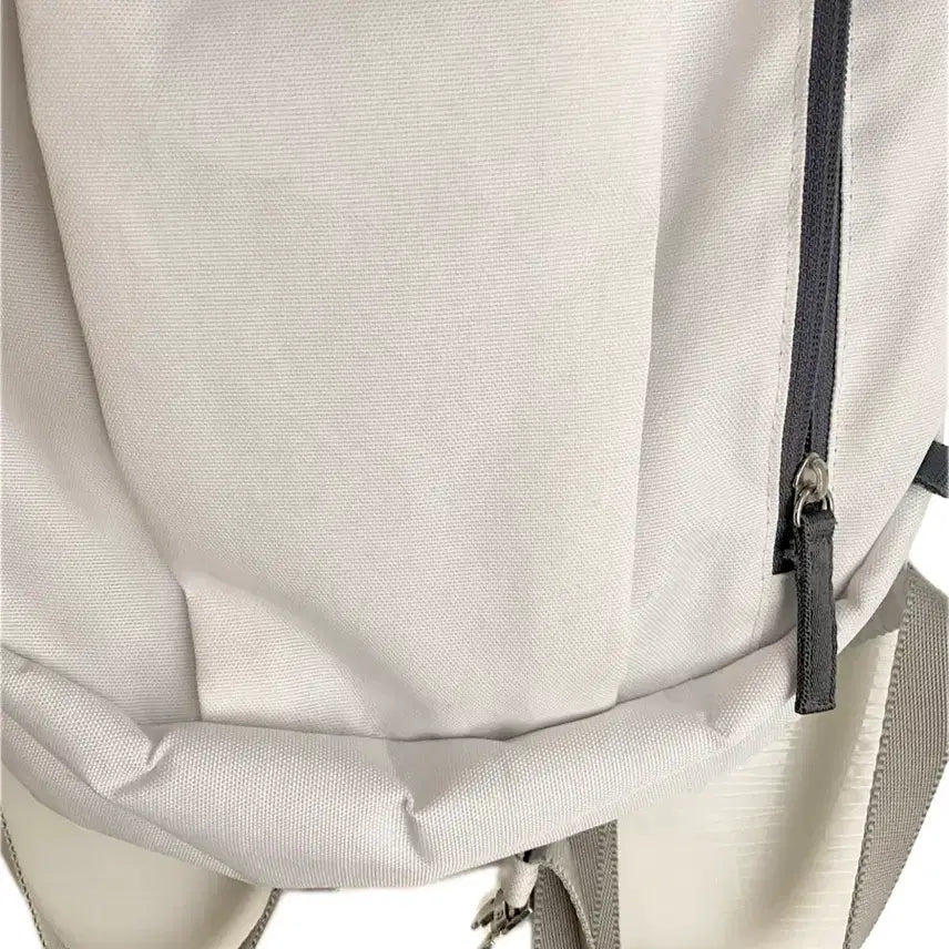 [BUNJANG] Shop Fairy Turtle Backpack White / 잠시예약중 샵페어리 터틀 백팩 화이트  