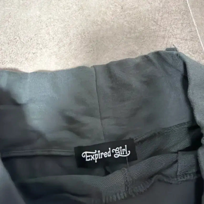 [BUNJANG] Expired Girl Shorts / 익스파이어드걸 쇼츠 반바지