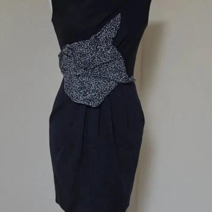 [BUNJANG] Bom Bigs Mmoore Sleeveless Jersey Dress / 새상품급/봄빅스엠무어/저지 원피스