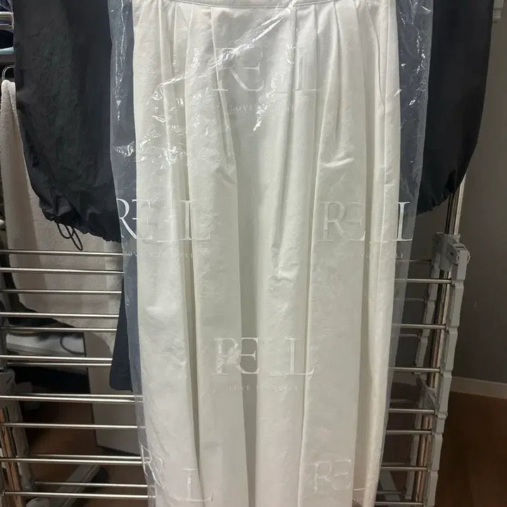 [BUNJANG] RE_L White Pleated Skirt / RE_L 화이트 플리츠 스커트 리엘