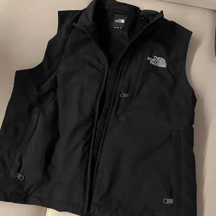 [BUNJANG] The North Face Black Windbreaker Vest 95 / 노스페이스 블랙 바람막이 조끼 95