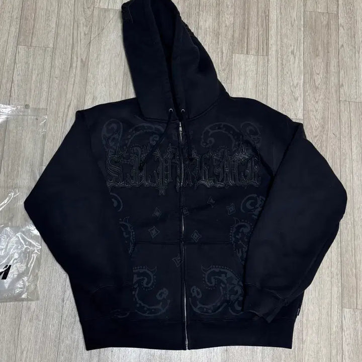 [BUNJANG] Supreme Leather Appliqué Zip-Up Black Cream M / M 25ss 슈프림 레더 아플리케 집업 블랙 크림