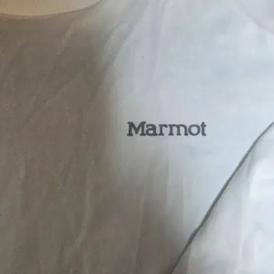 [BUNJANG] Marmot Functional Long Sleeve T-Shirt White Size 100 / 마모트 기능성 긴팔 티셔츠 100