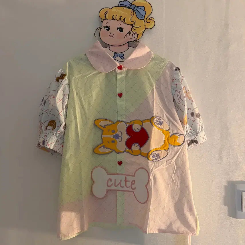 [BUNJANG] Cute Embroidered Short Sleeve Blouse Shirt / 귀여운  자수 반팔 블라우스 셔츠 빈티지