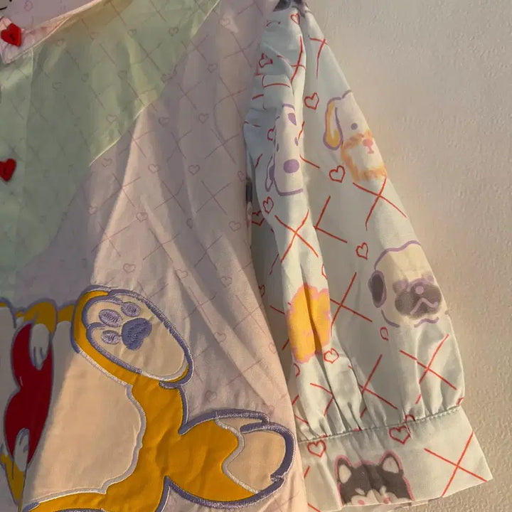 [BUNJANG] Cute Embroidered Short Sleeve Blouse Shirt / 귀여운  자수 반팔 블라우스 셔츠 빈티지