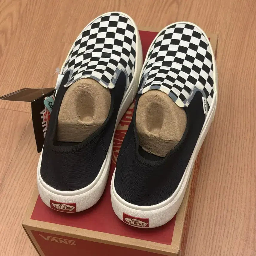[BUNJANG] Vans ComfyCush One Checkerboard Black Marshmallow Sneakers / [상태최상] 반스 컴피쿠시 원 체커보드블랙:마시멜로우