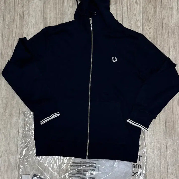 [BUNJANG] Fred Perry Zip-Up Hoodie Navy Size L / L 프레드페리 후드 집업 네이비