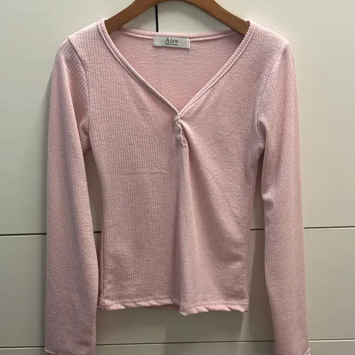[BUNJANG] Ribbed Button V-Neck T-Shirt - Pink / 골지 버튼 브이넥 티셔츠 핑크