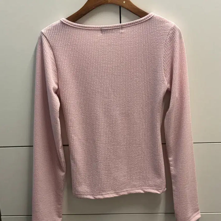 [BUNJANG] Ribbed Button V-Neck T-Shirt - Pink / 골지 버튼 브이넥 티셔츠 핑크