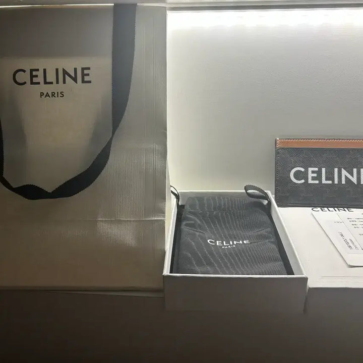 [BUNJANG] Celine Card Holder / 셀린느 카드지갑 S급 기스 X