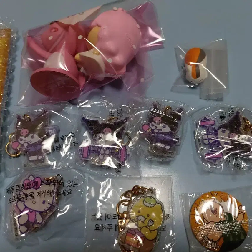 [BUNJANG] Cardcaptor Sakura, Dandadan, Sanrio, K-Pop, and More Merchandise Bundle / 종합 굿즈들 판매합니다