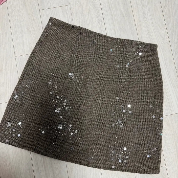 [BUNJANG] Sequin Wool Skirt New Arrival / 스팽글 모직 스커트 새상품 수입의류 하객룩 파티룩 홀복