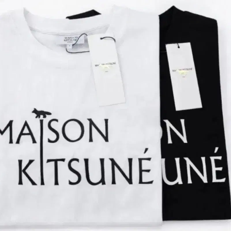 [BUNJANG] Maison Kitsuné Pillow Logo T-Shirt (White/Black) / 메종키츠네 필러 로고 반팔 티셔츠 흰/검