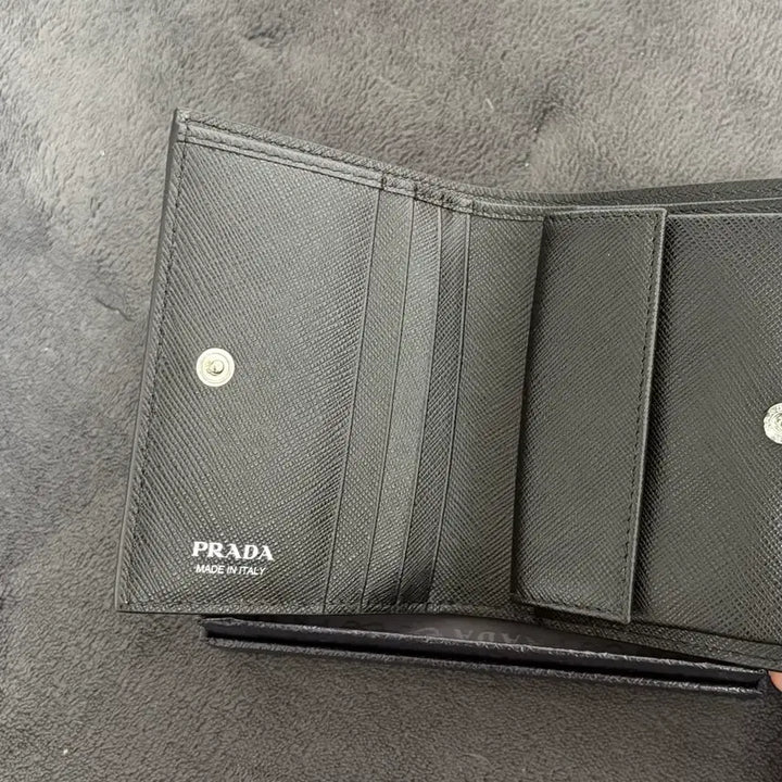 [BUNJANG] Prada Bi-fold Wallet / 프라다반지갑