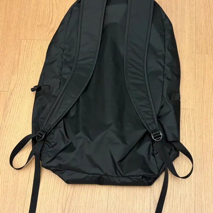 [BUNJANG] Montbell Packable Backpack Black 20L / [거의새상] 일본 몽벨 포켓터블 백팩 블랙 20L