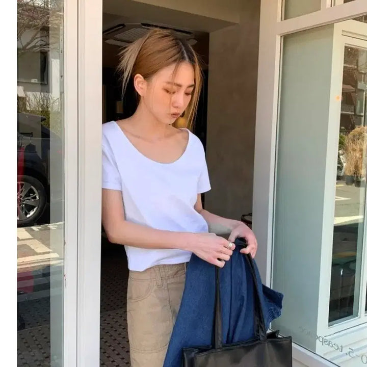 [BUNJANG] Black Up Susan U-Neck Cropped Short-Sleeve T-Shirt White / [1회시착] 블랙업 수잔 유넥 크롭 반팔티 화이트