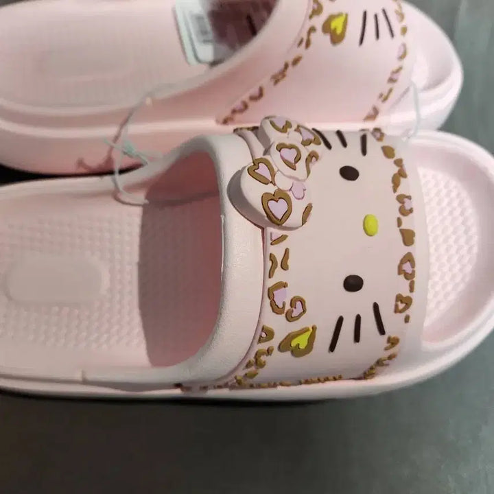 [BUNJANG] Sanrio Hello Kitty Pink Sandals / 산리오 헬로키티 핑크 슬리퍼 샌들 235추천