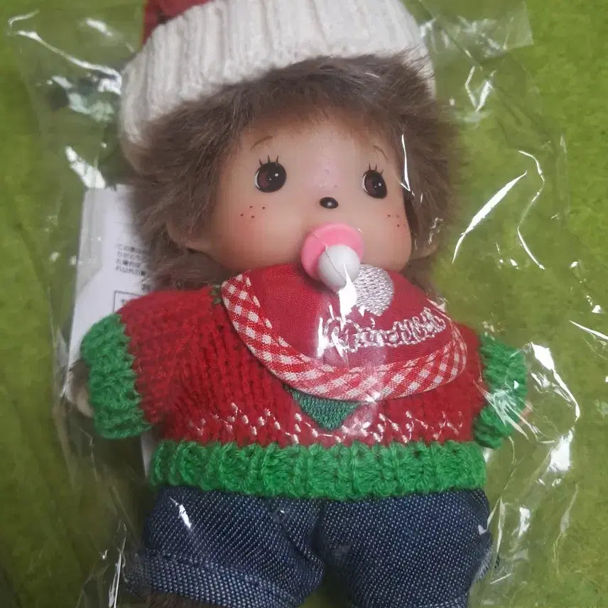 [BUNJANG] Bebe Chichi Red Knit Hat and Clothes Keychain / 베베치치 빨간니트모자옷키링