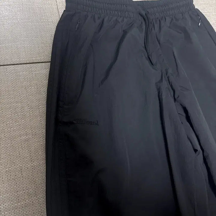 [BUNJANG] Adidas x JJJJound Nylon Track Pants Black US-S / 아디다스 x JJJ자운드 나일론 트랙 팬츠 블랙 US-S