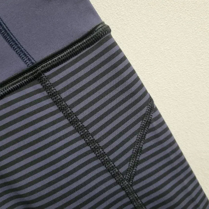 [BUNJANG] Lululemon Striped Leggings with Leather Detail / 룰루레몬 레깅스