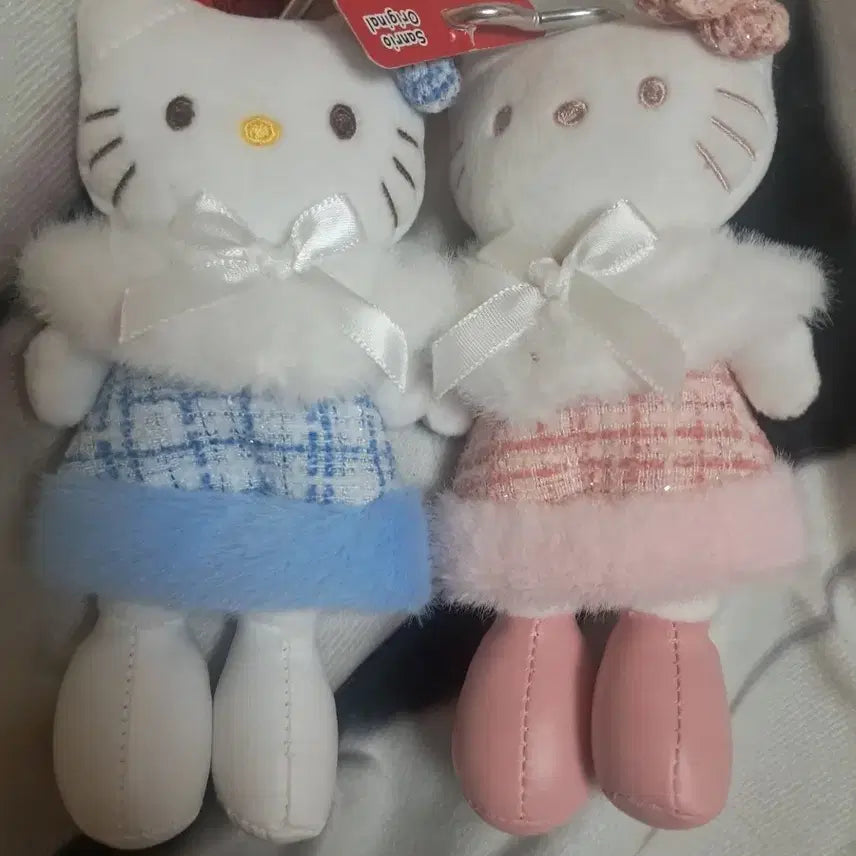 [BUNJANG] Hello Kitty Plush Keychain Set (Blue/Pink) / 헬로키티 인형 키링 블루/핑크 세트