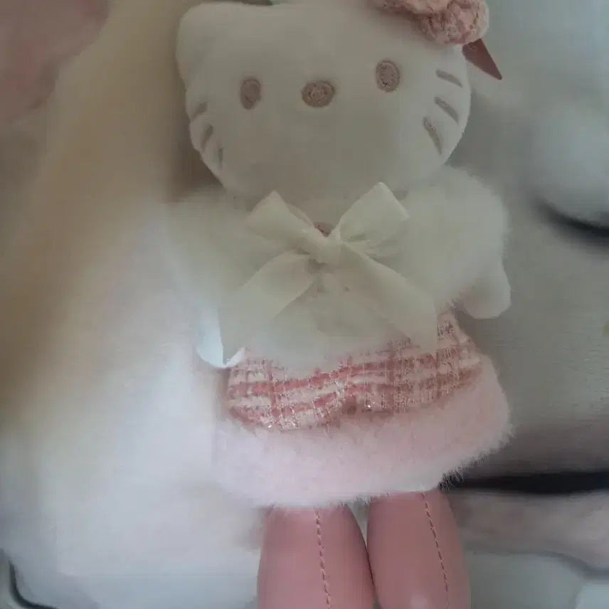 [BUNJANG] Hello Kitty Plush Keychain Set (Blue/Pink) / 헬로키티 인형 키링 블루/핑크 세트