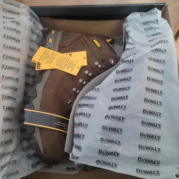 [BUNJANG] DeWalt Safety Shoes (265mm, 270mm) / 디월트  안전화 265 270