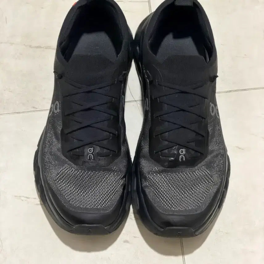 [BUNJANG] On Running Cloudtilt All Black Running Shoes / ON 러닝화 올블랙 문 클라우트 틸트