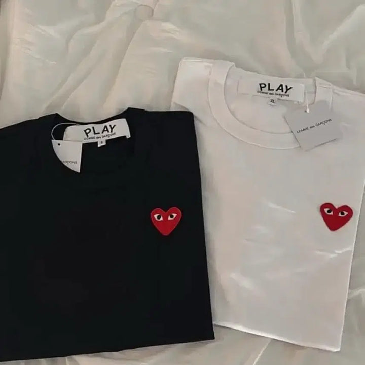 [BUNJANG] Comme des Garçons Red Heart Logo T-Shirt / [무료배송/새상품] 꼼데가르송 레드와펜 반팔티 2colors