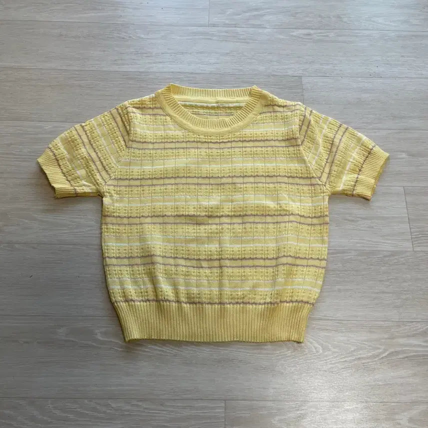 [BUNJANG] Knit Crop Top / 니트 크롭티 (새상품